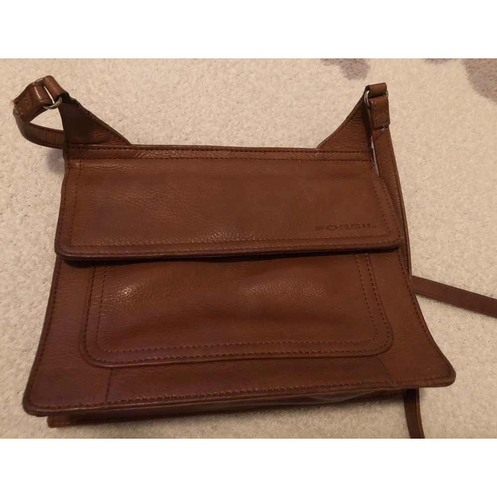 ❗️SALE❗️Fossil Leather Shoulder purse
